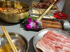 -围炉肉舍•炭烤活鳗•丹东海鲜烤肉(步行街店)