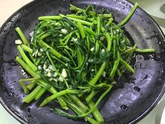 -小辣妹川味海鲜加工店(第一市场椰风巷店)