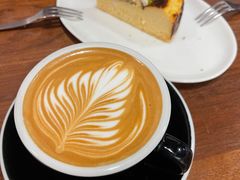 Latte-black rainbow coffee