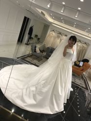 点击看大图 拖尾-拉瑞娜LaReine婚纱礼服高级定制