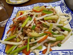 毛草根炒肉丝-老味道1992(武当山店)