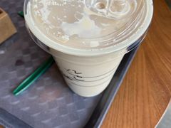 -星巴克(杭州湖滨银泰E区店)