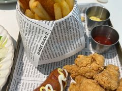 -露露家咖啡店