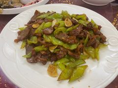 -鑫渔港海鲜本地菜·山海关浑锅(东戴河店)