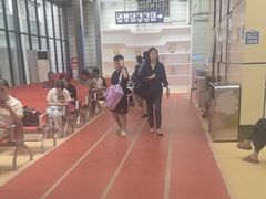 -奥冠体育华师附中恒温游泳馆