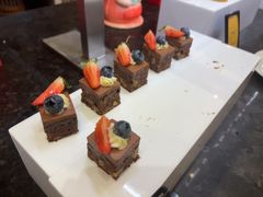 -亚龙湾希尔顿自助餐厅·海鲜·烧烤·沙滩BBQ·现场乐队