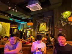 -Helens海伦司小酒馆(王家湾人信汇店)