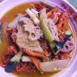 啤酒撸串子,因为瑞虹这家店店门口是可以摆桌子的
