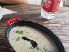 牛肝菌蘑菇浓汤-CRAZYONES西班牙海鲜饭(上海美罗城店)