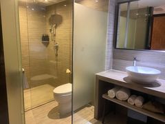 -深圳罗湖东门步行街亚朵X酒店