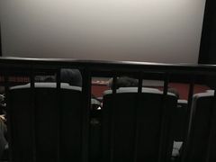 这个栏杆挡住视线很不舒服-红星电影世界上海张江绿地店