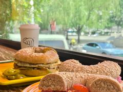 -Catch Bagel(芳草地店)