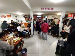 大堂-宝瑞门钉肉饼店