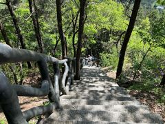 -罗田薄刀峰风景区