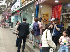 门面-巧酱府重庆砂锅大全