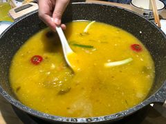 -山城外·非遗酸菜鱼(新都汇融店)