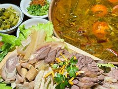 -普洱小黄牛餐厅铜火锅·思茅地方菜(世纪城店)