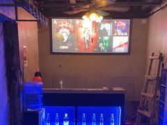 -荒岛实景沉浸密室(江汉路1店)