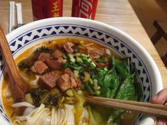 酸菜牛腩粉-三两粉(深圳福田地铁站店)