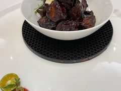 公馆文火慢炖小牛扒-世博源公馆·本帮融合菜·主题包厢·江景餐厅