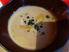 牛肝菌奶油蘑菇汤-BROWNSTONE布朗石西班牙餐厅(富城店)