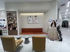 -HIMO海马体照相馆(上海华润CP静安店)