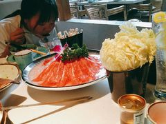 -墨居上隐·院子里火锅(峨眉店)
