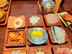 -银米·云南传统过桥米线(双廊黑金冠店)