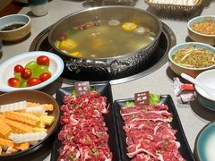 -四点金粥底火锅(沂州里店)