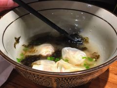 蟹籽虾仁鲜肉馄饨-南小蟹手工點心(三里屯店)