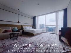 -大连星海皇冠假日酒店