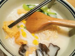 -刀小蛮半只鸡过桥米线(家乐福四元桥店)