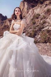 -Renee芮亦婚纱(原丽莎)