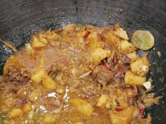 -哈尔滨东北铁锅炖(都督街店)