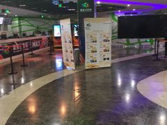 -天幕新彩云国际影城(激光巨幕店)