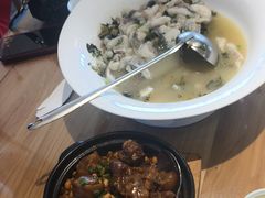 -严记小天府酸菜鱼(西四路店)