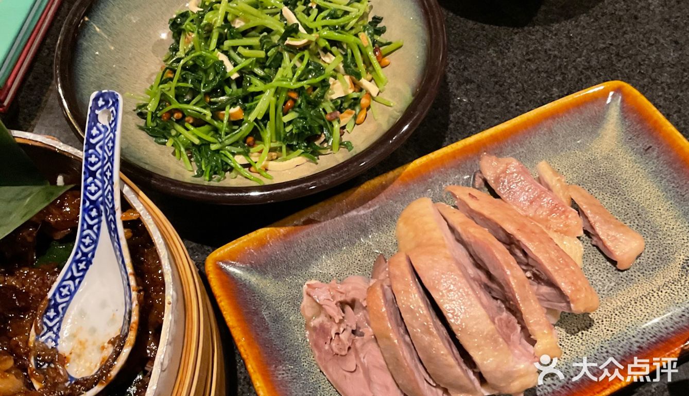 南京大排档江米扣肉美龄粥盐水鸭yyds