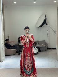 -禕·愫白婚纱商店