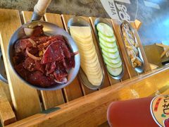 -叽叽扎扎烤肉场(生态城万达店)