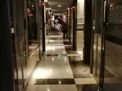 -好乐迪(张扬路八佰伴店)