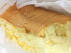 流心咸蛋黄蛋糕-汤姆大师傅鲜香牛肉饼(深圳保利文化广场店)