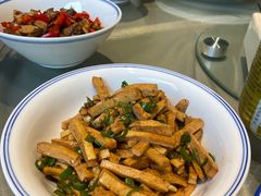 青椒炒香干-食膳公园包子铺(烈士公园店)