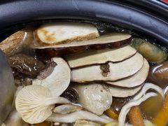-菌之家·专业纯野生菌火锅·特色炒菌