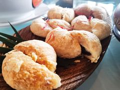 云南鲜花饼-彩云天云南餐厅