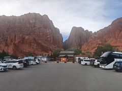 -天山神秘大峡谷