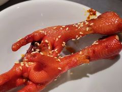 辣卤凤爪-探鱼·鲜青椒爽麻烤鱼(银泰城店)