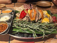 -耶里夏丽·丝路新疆菜·清真食品(徐汇南丹东路臻选店)