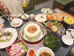 -得意咚瓜·顺德鱼生·冬瓜火锅(深圳首店)