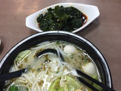 -灵芝妹子海鲜米线(香炉礁山姆店)