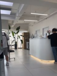 -Hello Lady发型设计